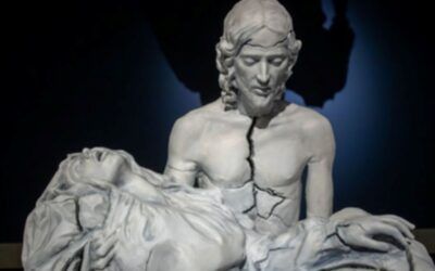María, madre rompedora: una mirada desde La Piedad Invertida de Marina Vargas